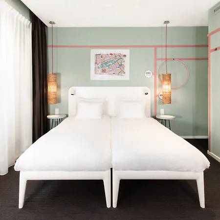 Conscious Vondelpark Hotel