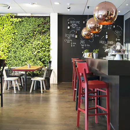 Conscious Vondelpark Hotel