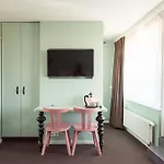 Conscious Vondelpark Amsterdam