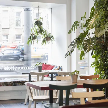 Отель Conscious Vondelpark