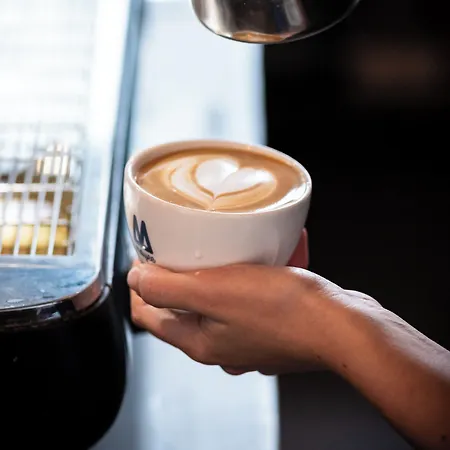 Conscious Vondelpark Отель