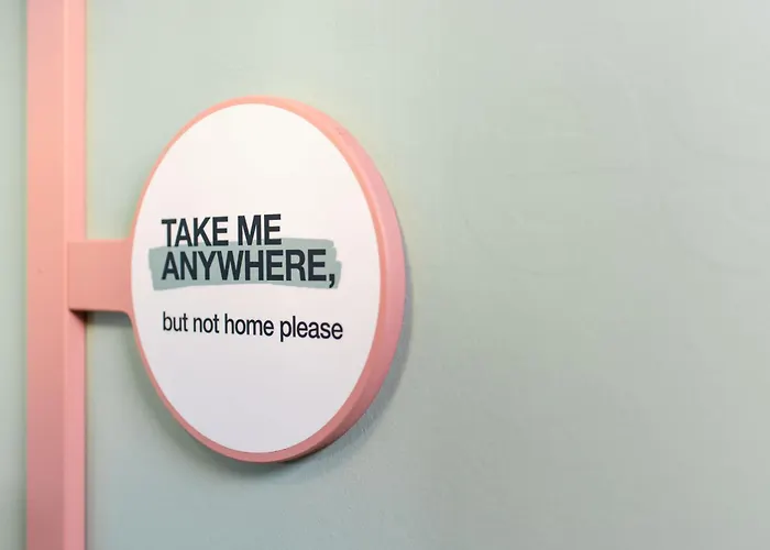 Conscious Vondelpark Отель Амстердам