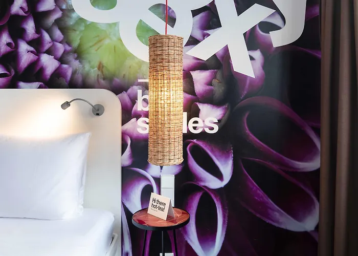 Conscious Vondelpark Отель 3*