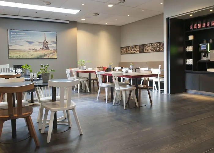 Conscious Vondelpark Отель