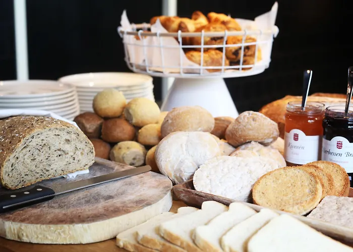 Conscious Vondelpark Отель Амстердам