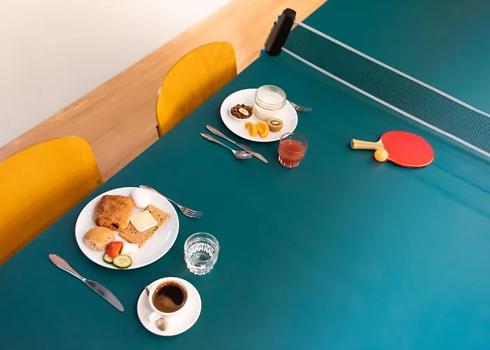 Conscious Vondelpark Отель