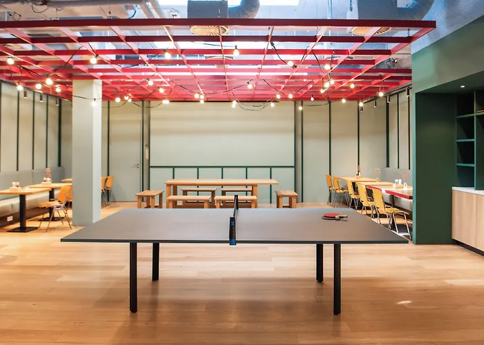 Conscious Vondelpark Отель