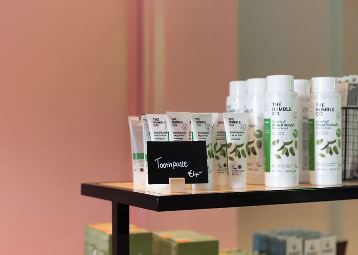 Отель Conscious Vondelpark Амстердам