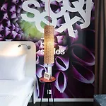 Conscious Vondelpark Отель 3*